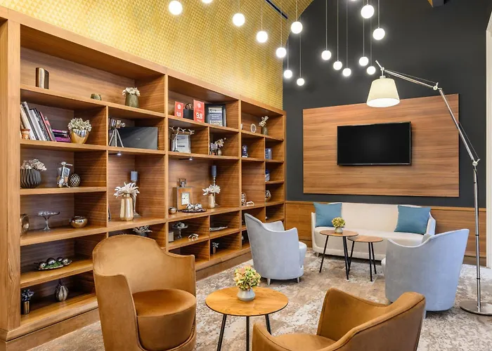 Moments By Continental Group 4* Budapest