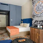 Moments By Continental Group Hotel