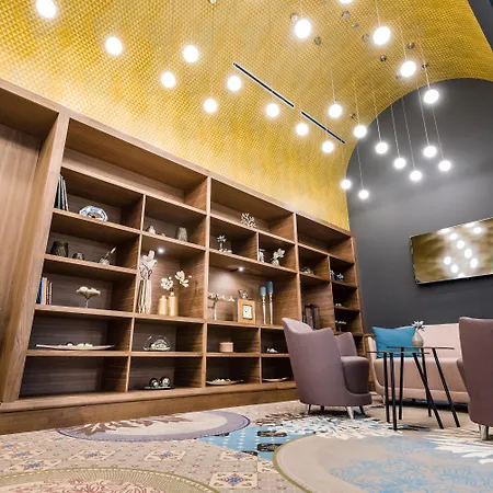 Moments By Continental Group Отель 4*