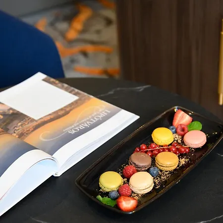 Отель Moments By Continental Group