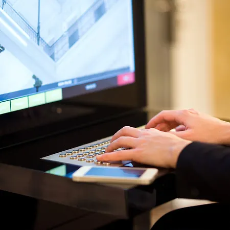 Szálloda Moments By Continental Group 4*