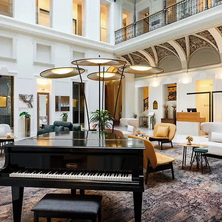 Hotell Moments By Continental Group 4*
