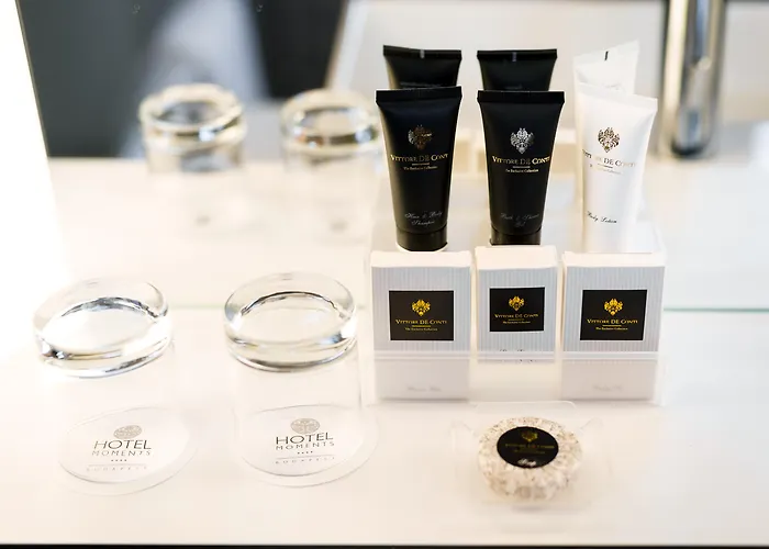ホテル Moments By Continental Group 4*