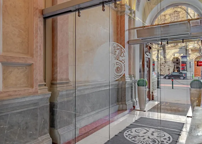 Moments By Continental Group Hotel 4*