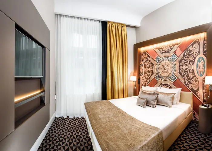 Moments By Continental Group Boedapest