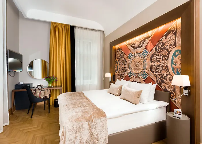 Moments By Continental Group Hotel