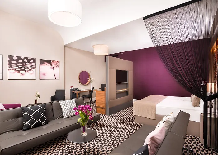 Hotel Moments By Continental Group 4*