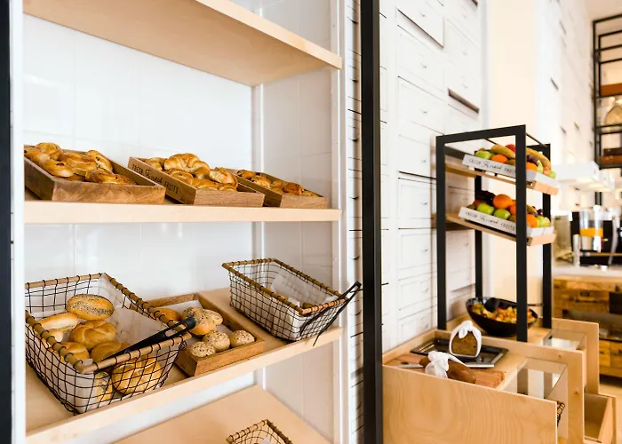 Moments By Continental Group Boedapest