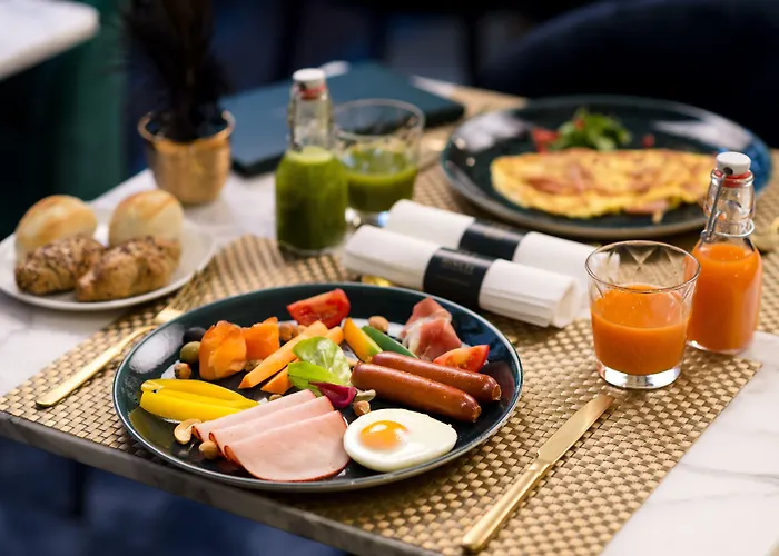 Hotel Moments By Continental Group 4*