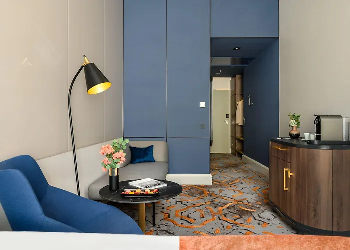 Ξενοδοχείο Moments By Continental Group 4*