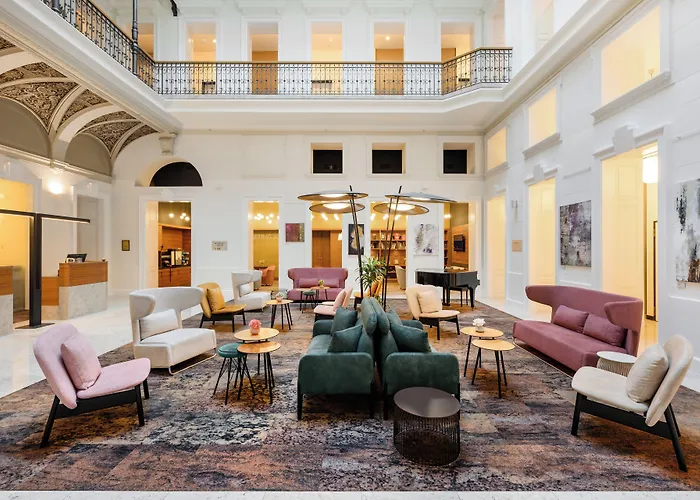 Moments By Continental Group Hotel