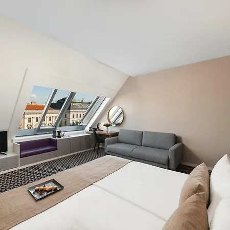 Moments By Continental Group 4* Budapest
